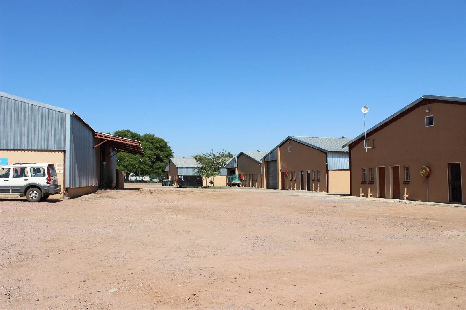 3000  m² Commercial space in Atteridgeville photo number 8