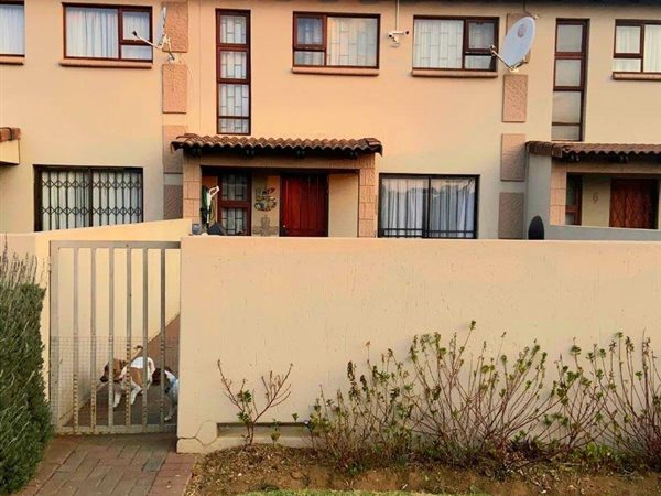 2 Bed Townhouse in Three Rivers