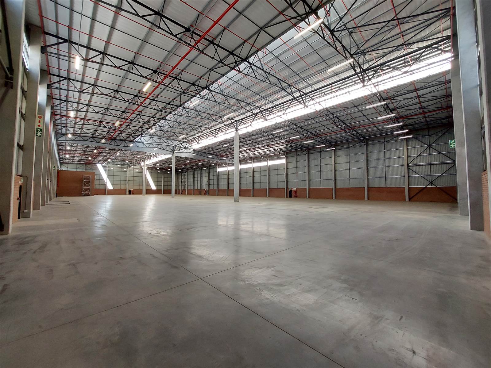 5478  m² Industrial space in Louwlardia photo number 1