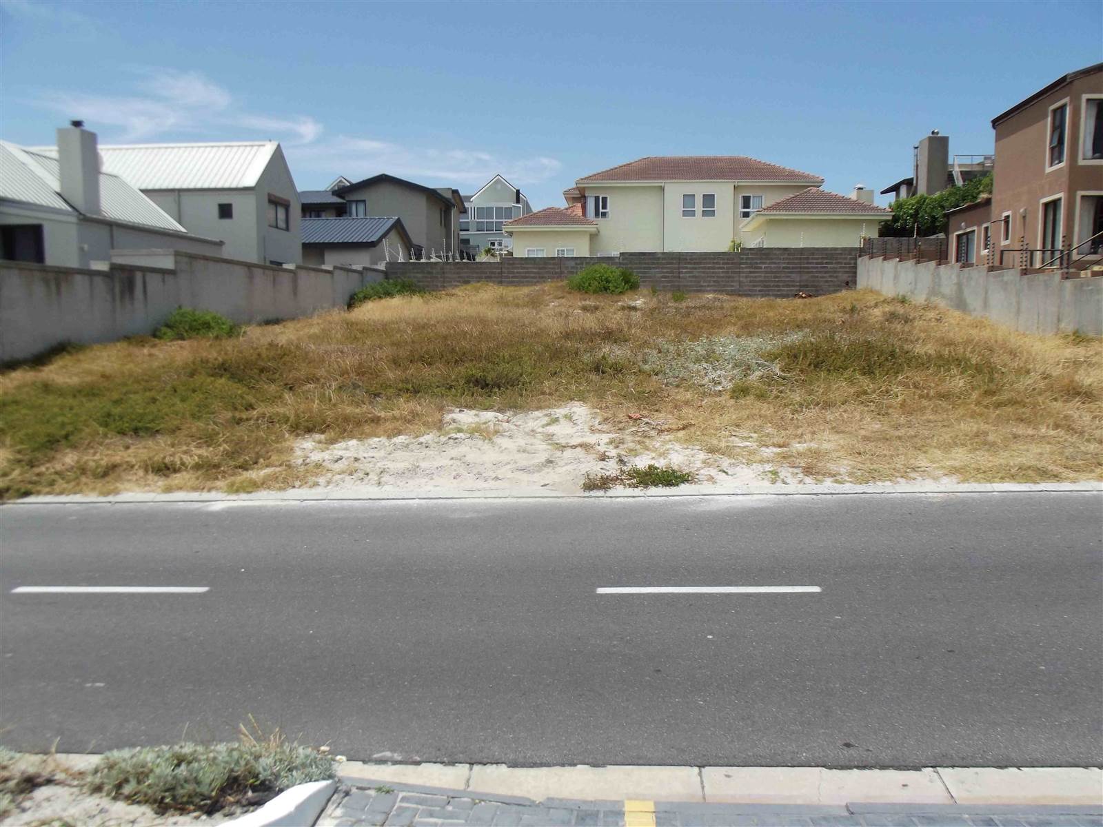 627 m² Land available in Bloubergstrand photo number 7