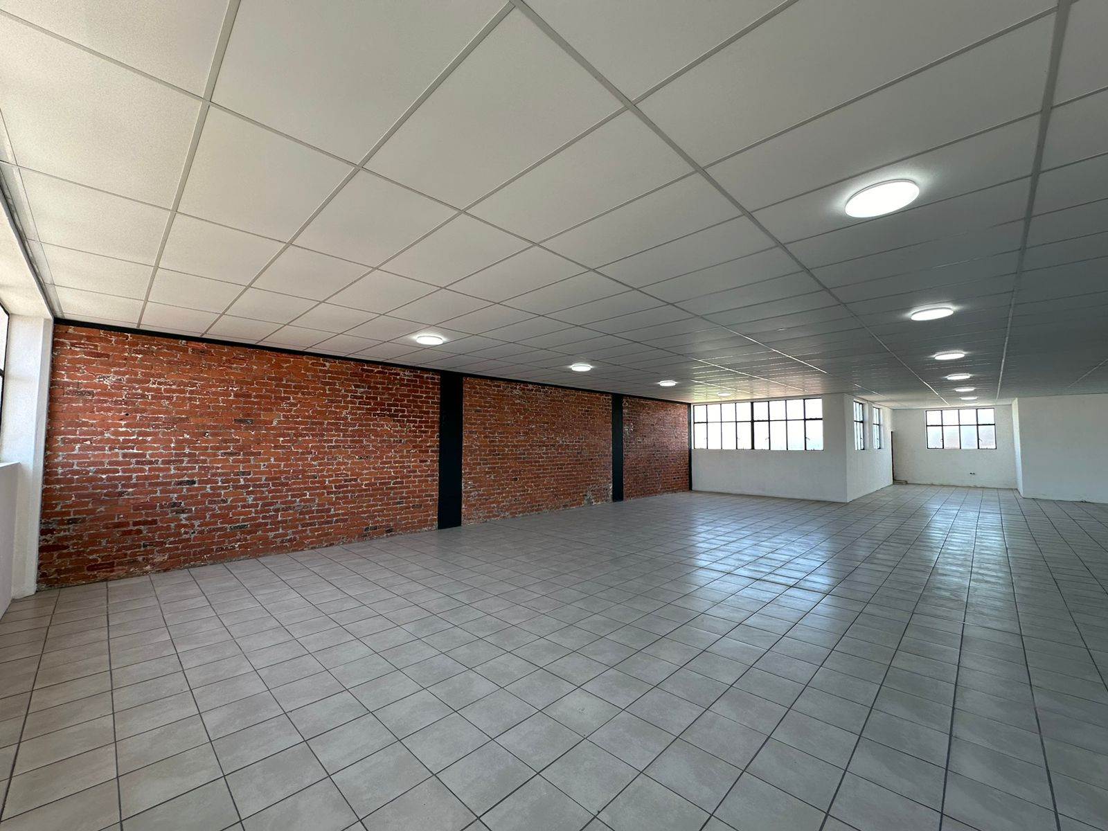 2450  m² Commercial space in Maitland photo number 23