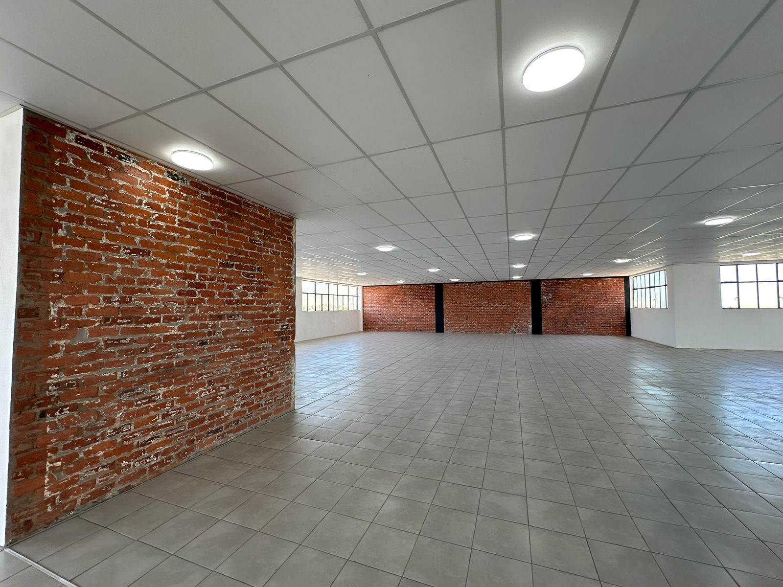 2450  m² Commercial space in Maitland photo number 24