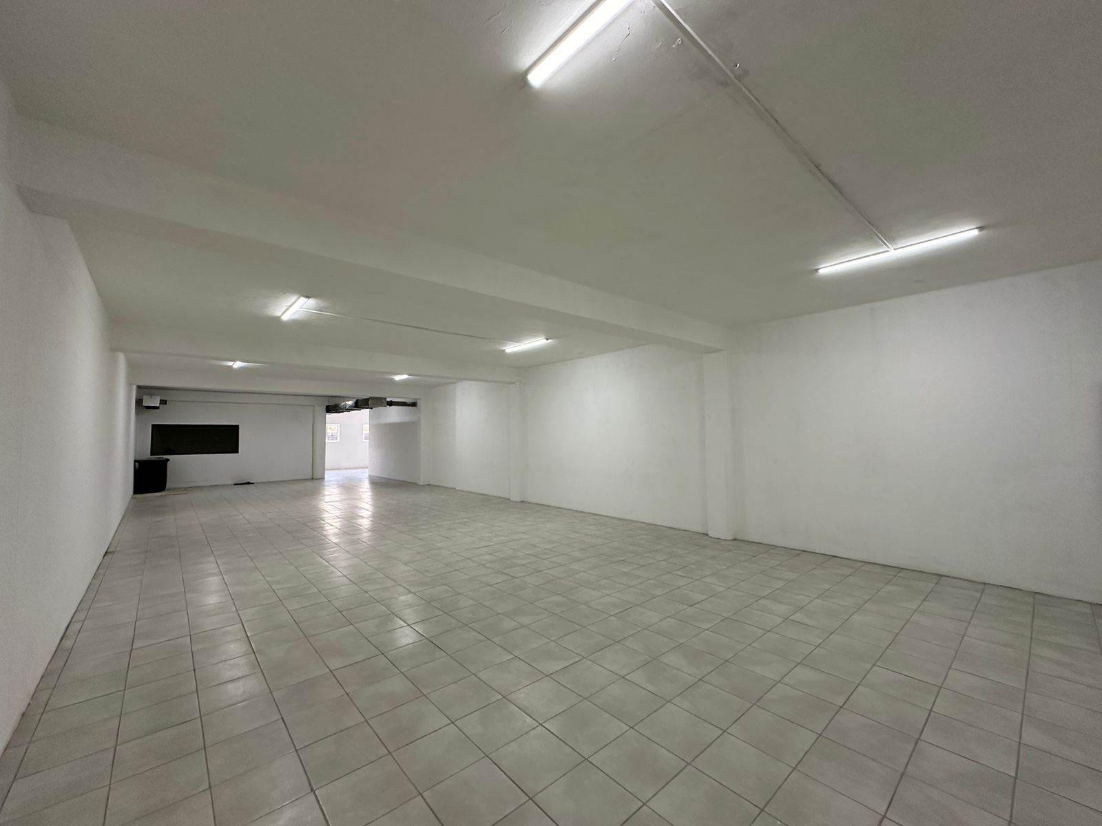 2450  m² Commercial space in Maitland photo number 9