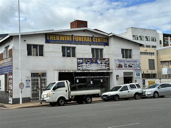 670 m² Commercial space 670 m² Commercial space