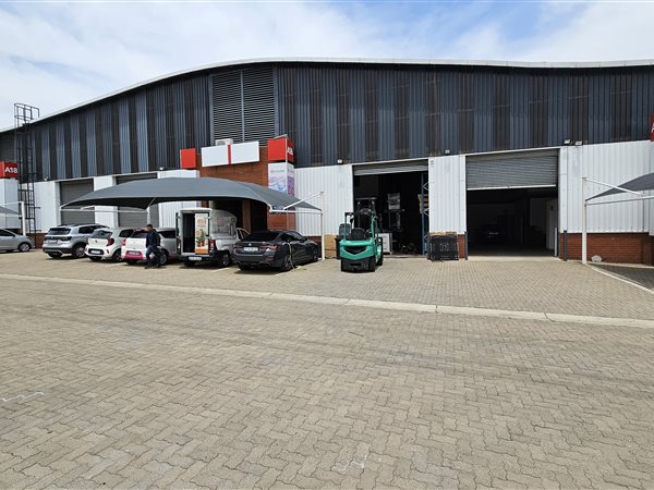 284  m² Industrial space