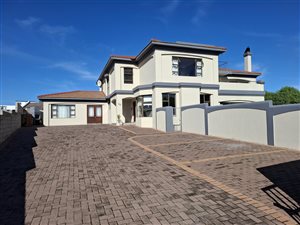 House in Myburgh Park