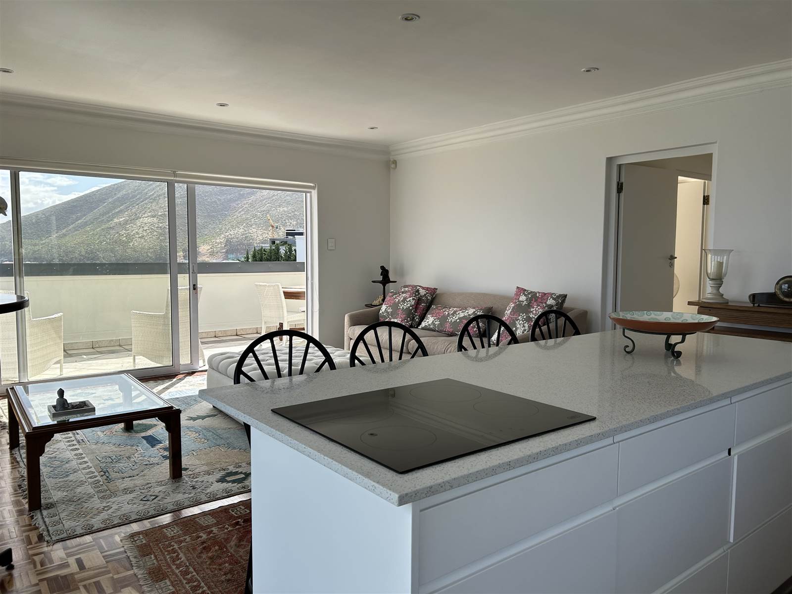 2 Bed House in Fresnaye photo number 5
