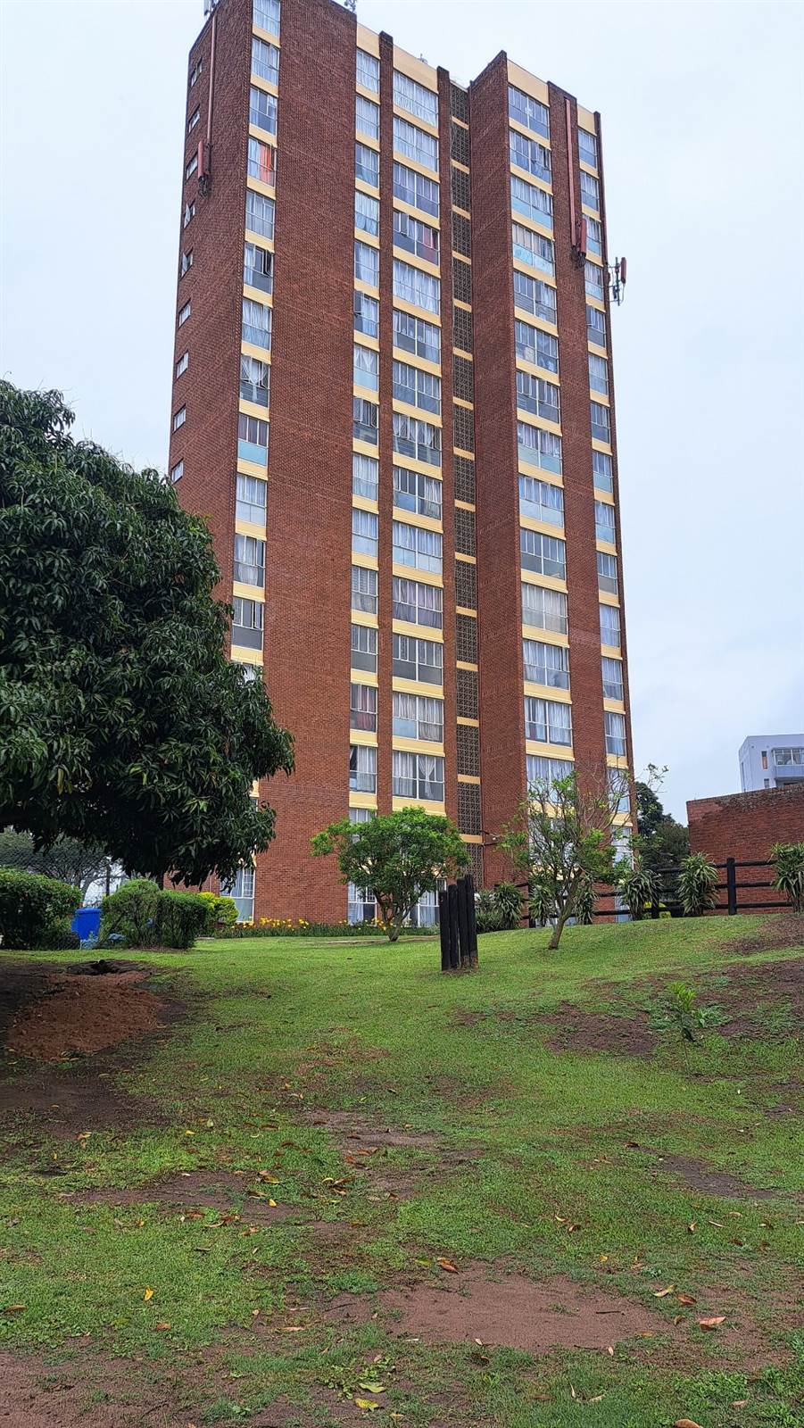 2 Bed Flat in Pinetown Central photo number 23