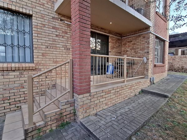 3 Bedroom Townhouse 3 Bedroom Townhouse