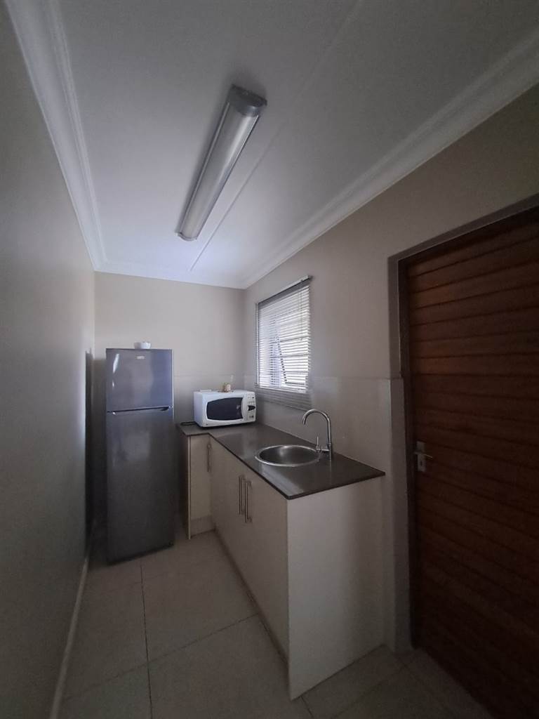 3 Bed Townhouse in Kyalami Hills photo number 25