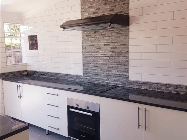 2 Bedroom Townhouse 2 Bedroom Townhouse