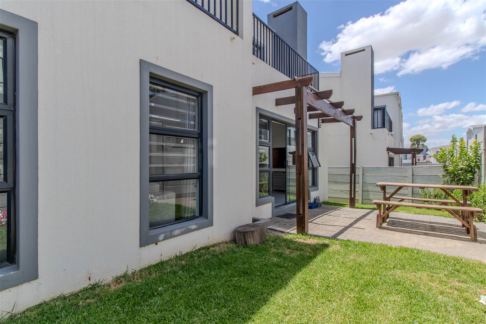 3 Bed Townhouse in Langeberg Heights photo number 14
