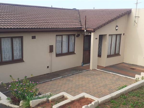 3 Bed House in Lotus Park