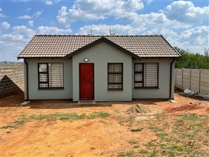 3 Bed House in Windmill Park