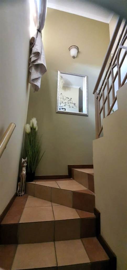 4 Bed Townhouse in Moreleta Park photo number 24