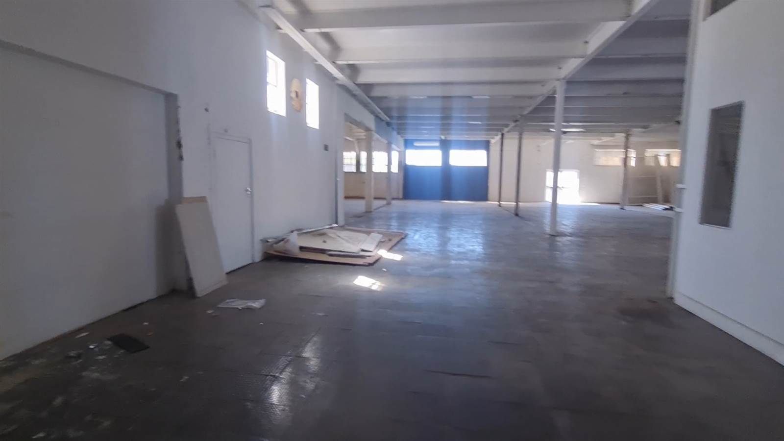 1004  m² Commercial space in Woodstock photo number 2