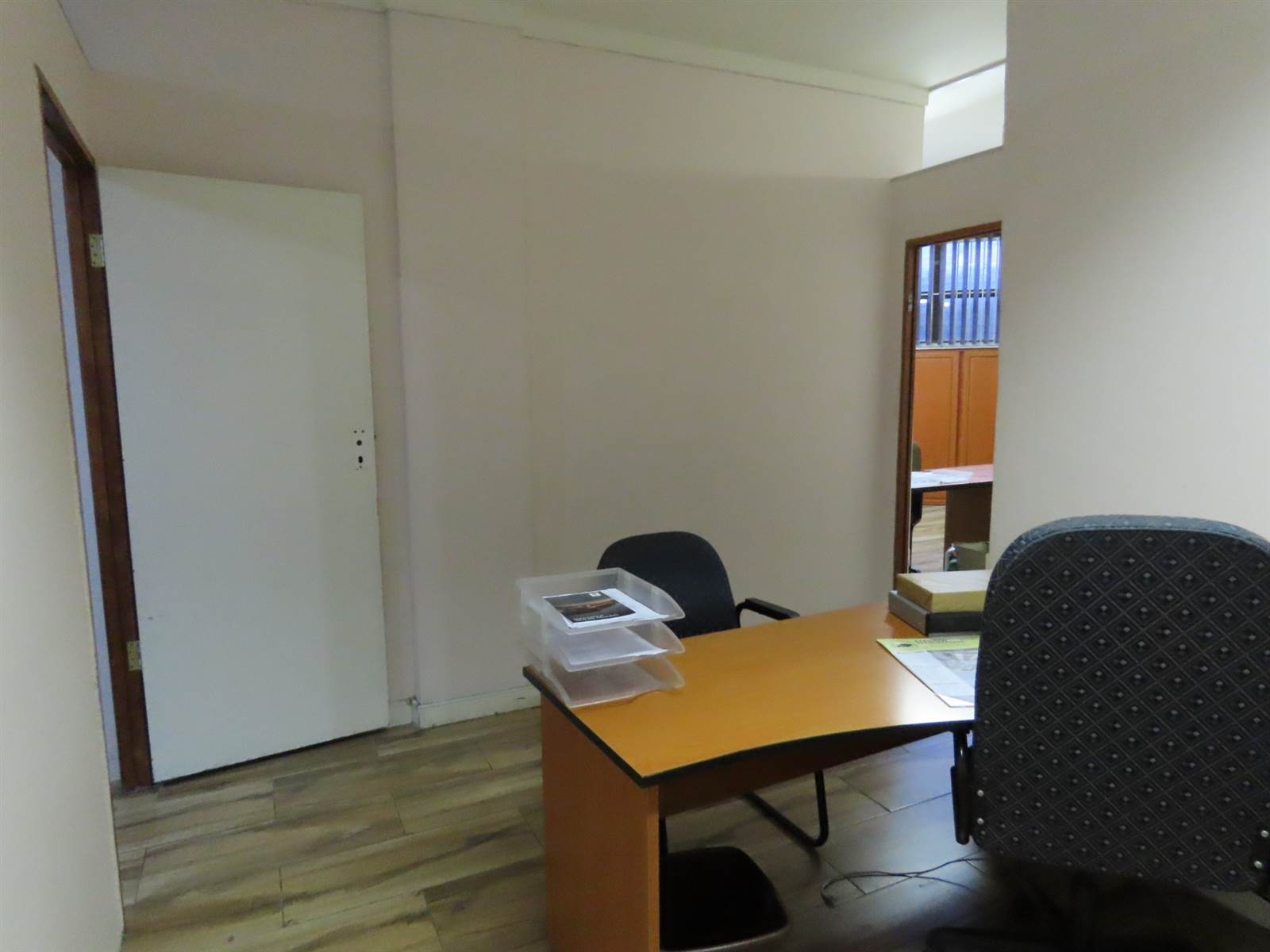 90  m² Office Space in Helderkruin photo number 11
