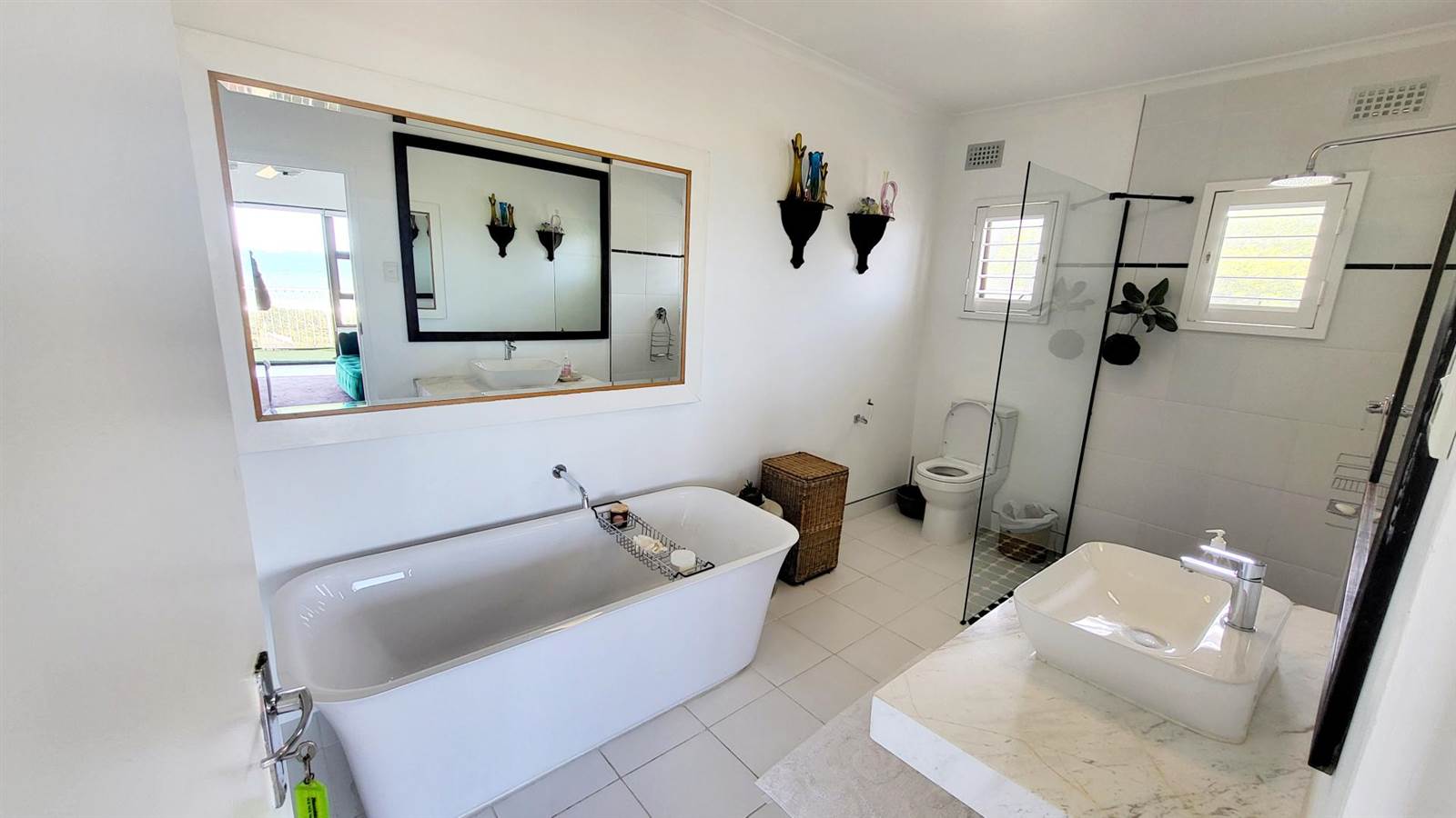 4 Bed House in Umhlanga Rocks photo number 10