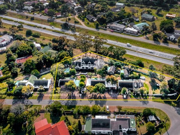 594  m² Commercial space