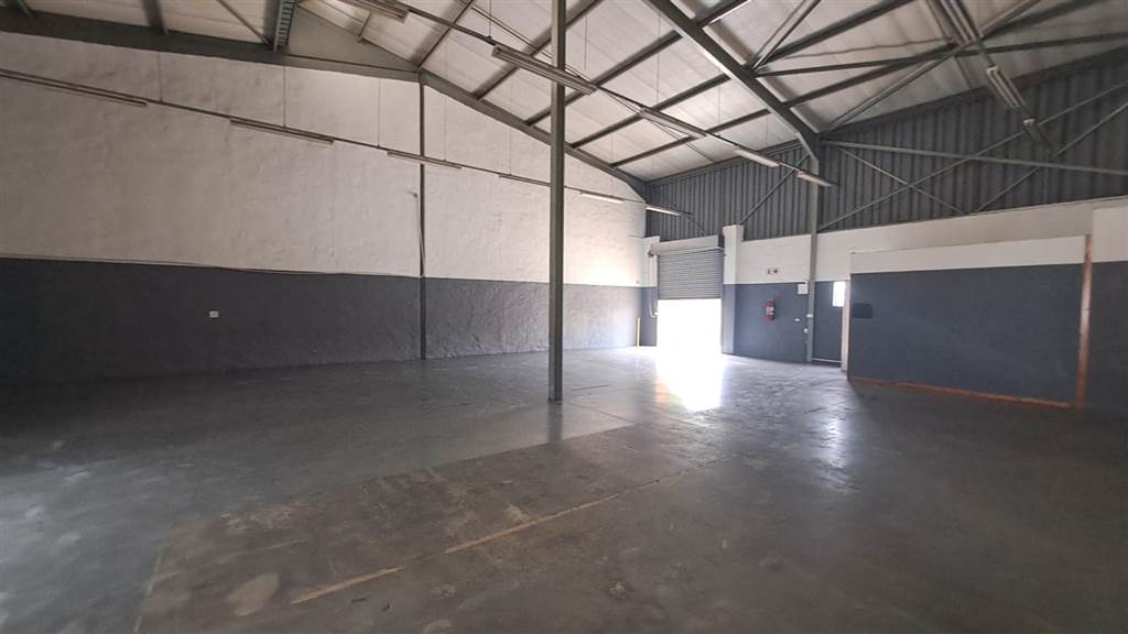 206  m² Industrial space in Silverton photo number 8