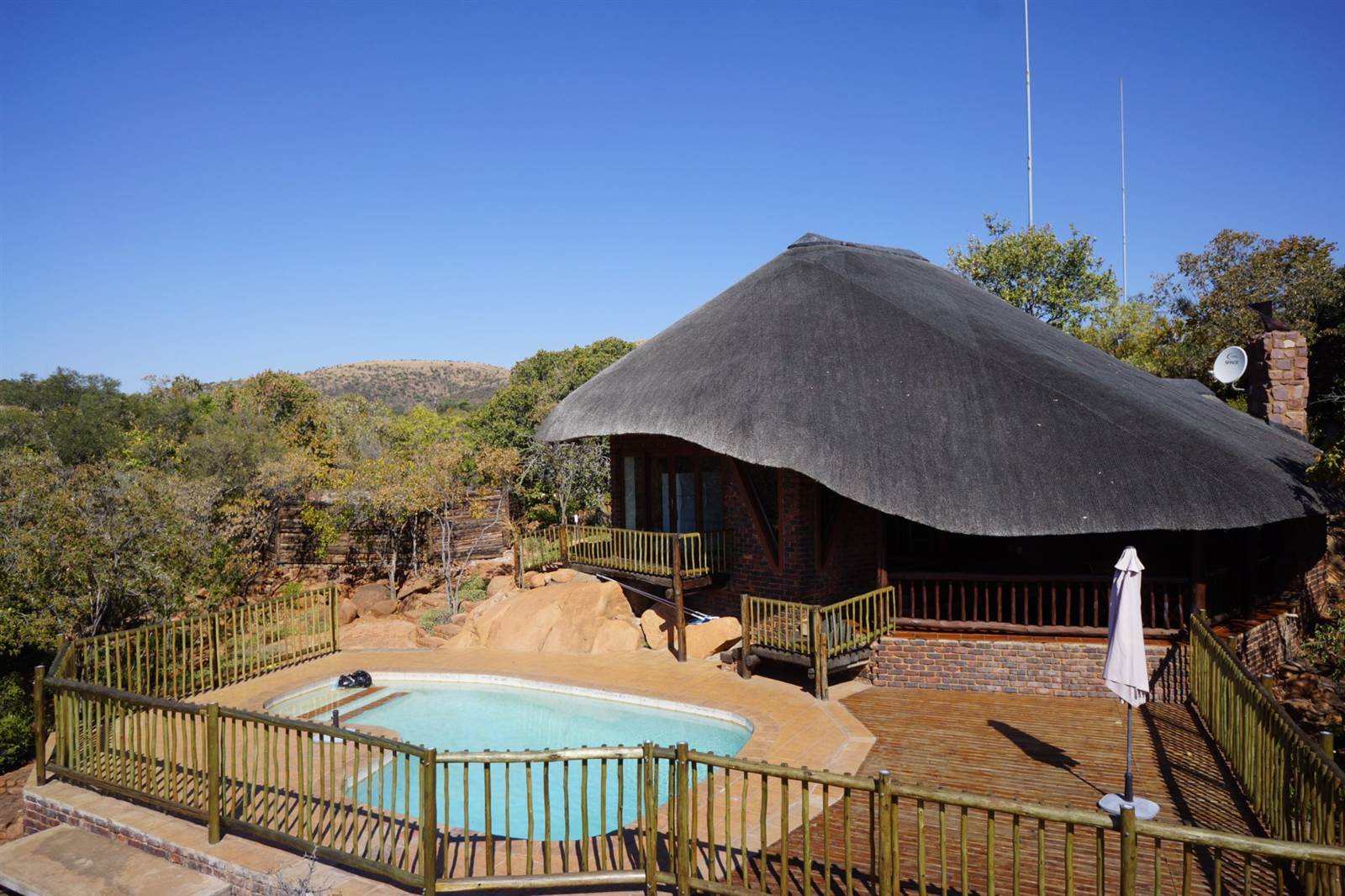8 Bed House in Mabalingwe Nature Reserve photo number 11