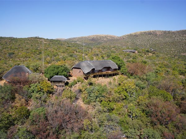8 Bed House in Mabalingwe Nature Reserve