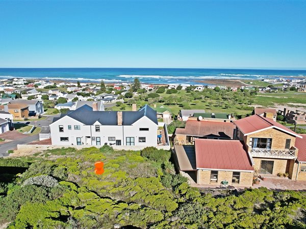 751 m² Land available in Agulhas