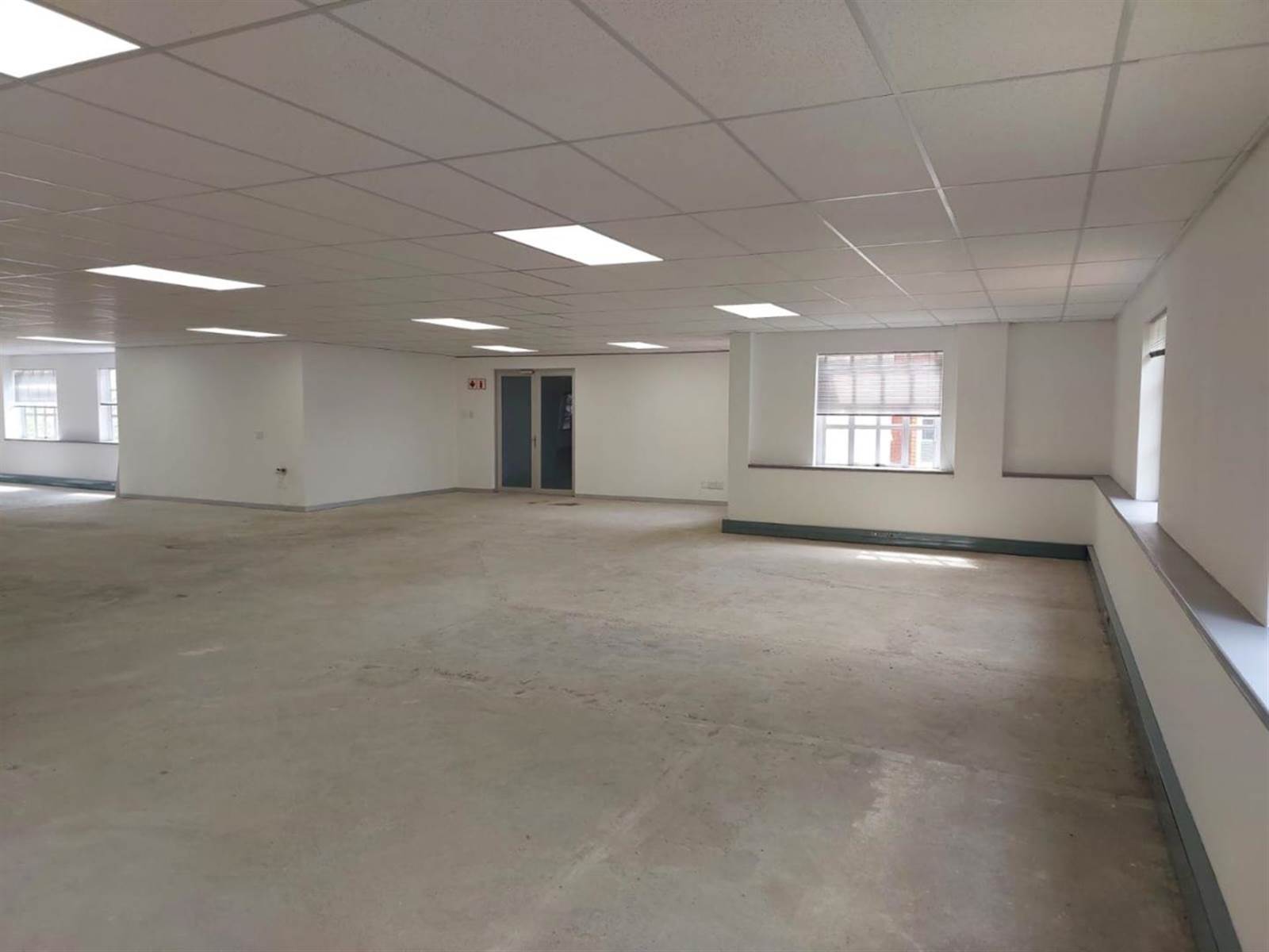 355  m² Commercial space in Bryanston photo number 4