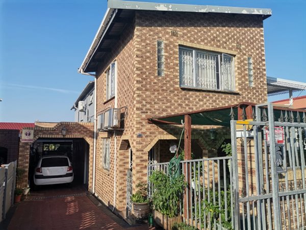 3 Bed House in Montford