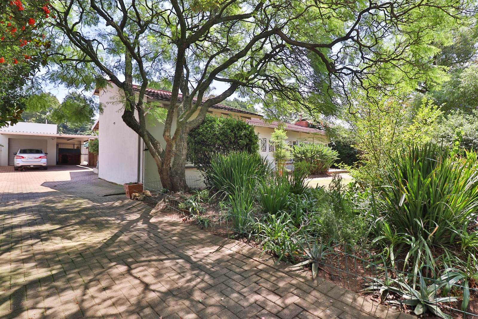 4 Bed House in Northmead photo number 2