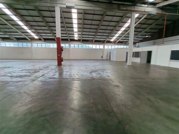 1 108  m² Industrial space