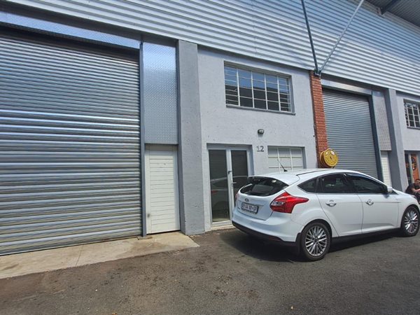 120  m² Industrial space in Silverton