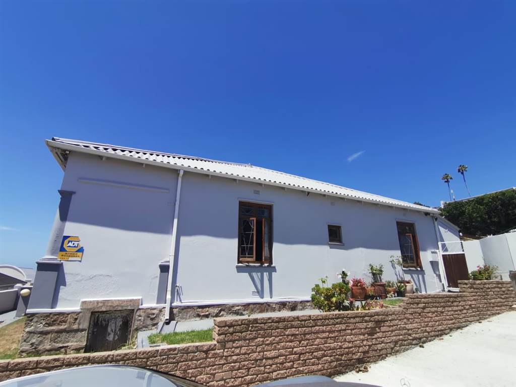 4 Bed House in Mossel Bay photo number 17