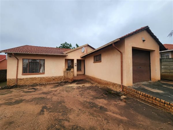 3 Bedroom House 3 Bedroom House