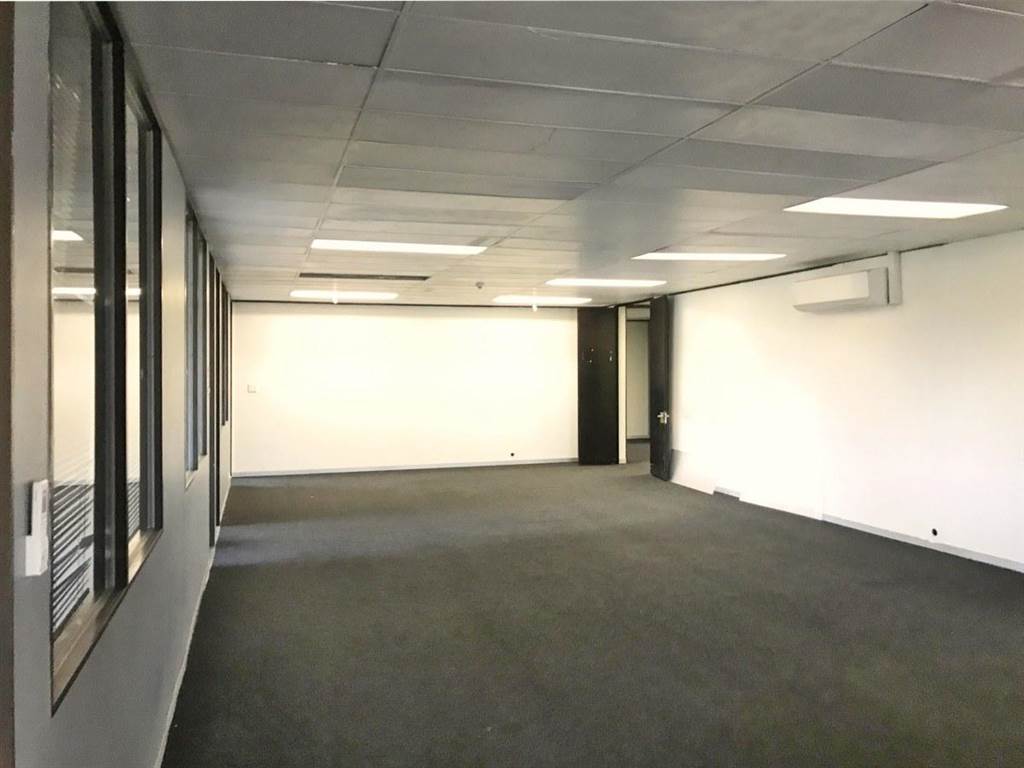 333  m² Office Space in Bedfordview photo number 9
