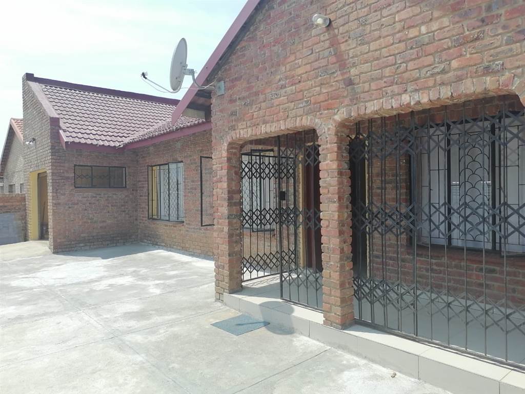 5 Bed House in Tzaneen photo number 1