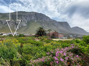 880 m² Land available in Bettys Bay