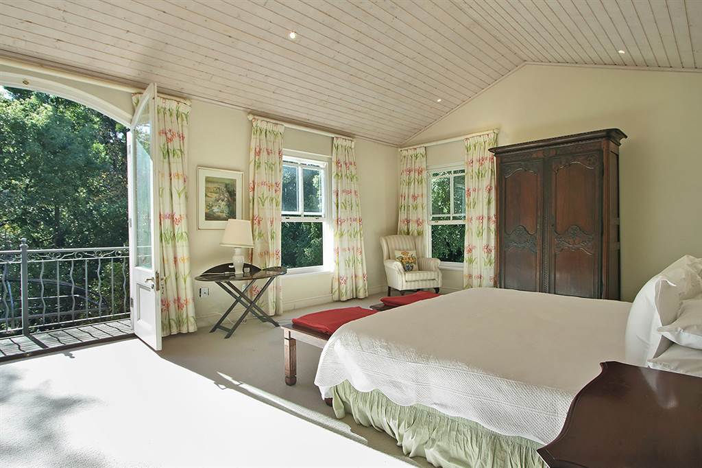 5 Bed House in Constantia photo number 26