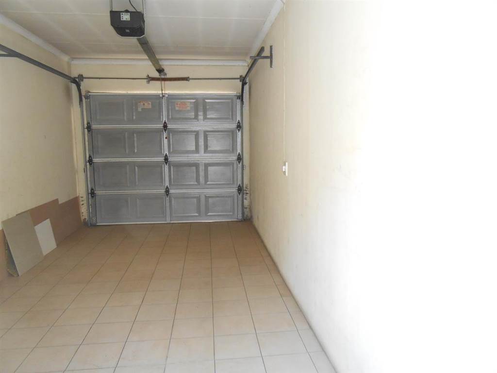 3 Bed Townhouse in Lenasia photo number 22