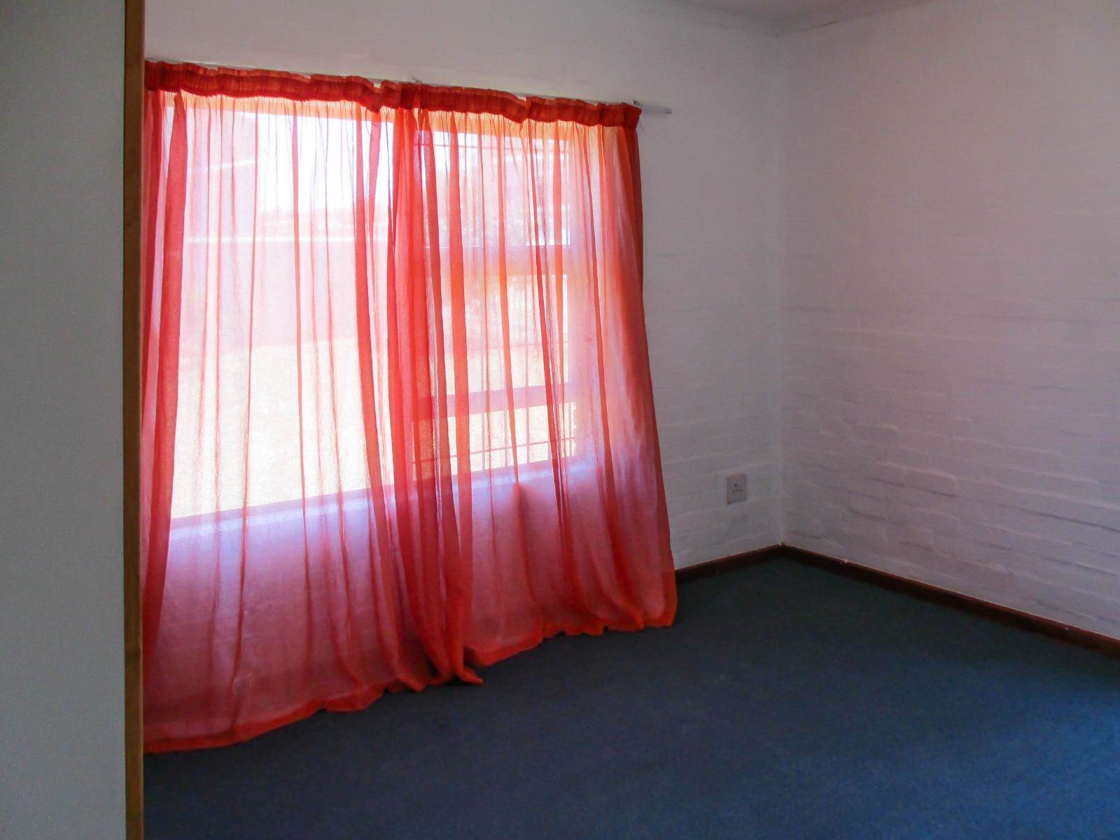 3 Bed House in Myburgh Park photo number 18