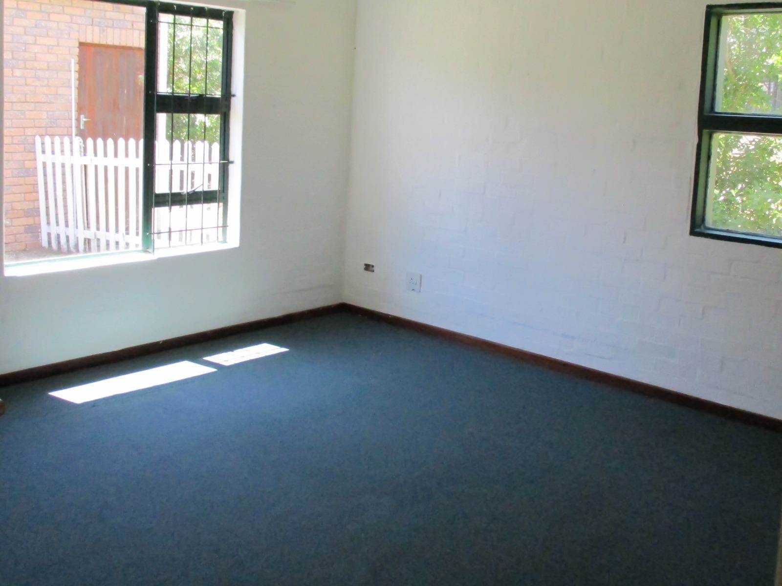 3 Bed House in Myburgh Park photo number 17