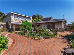 2.2 ha farm in Rynfield AH