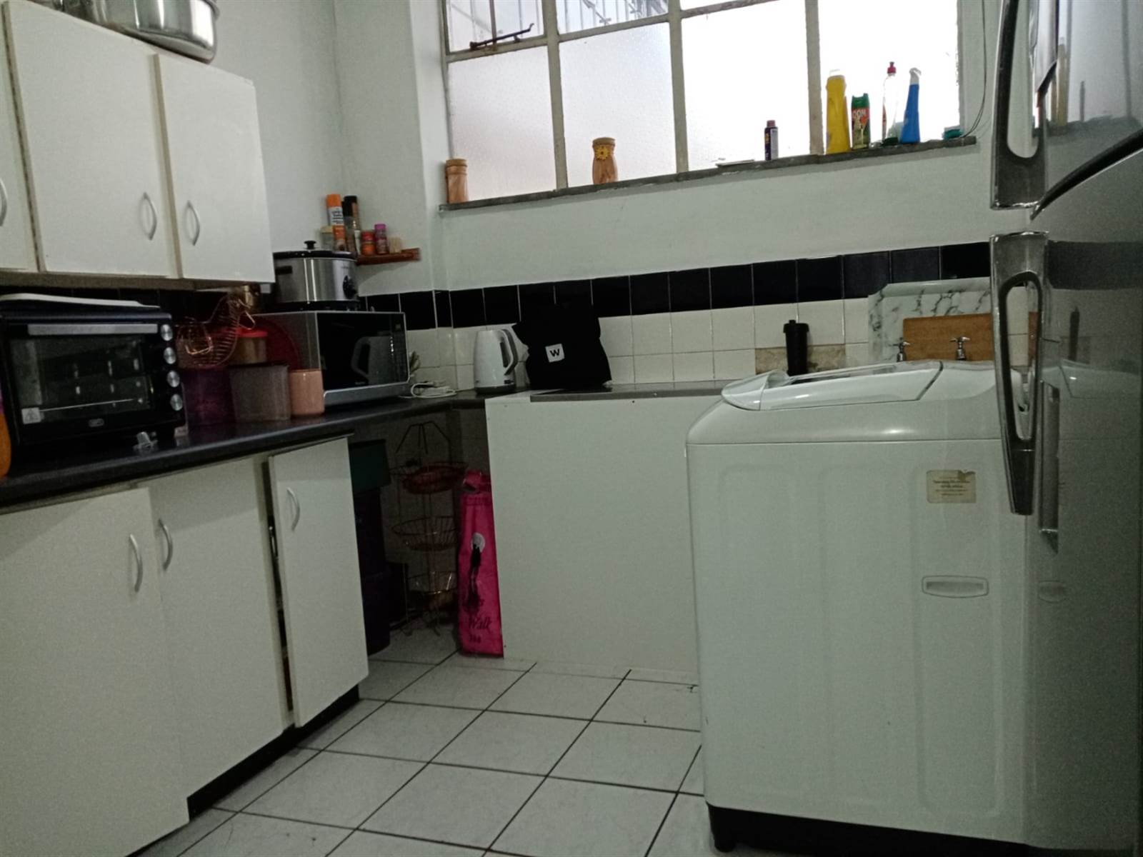 2 Bed Apartment in Germiston Central photo number 7