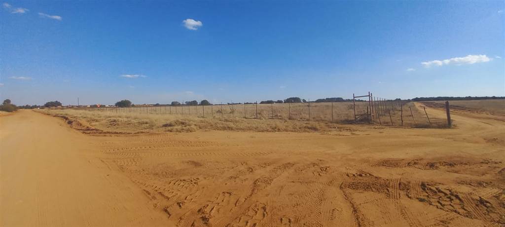 22 ha Smallholding in Witbank Central photo number 13