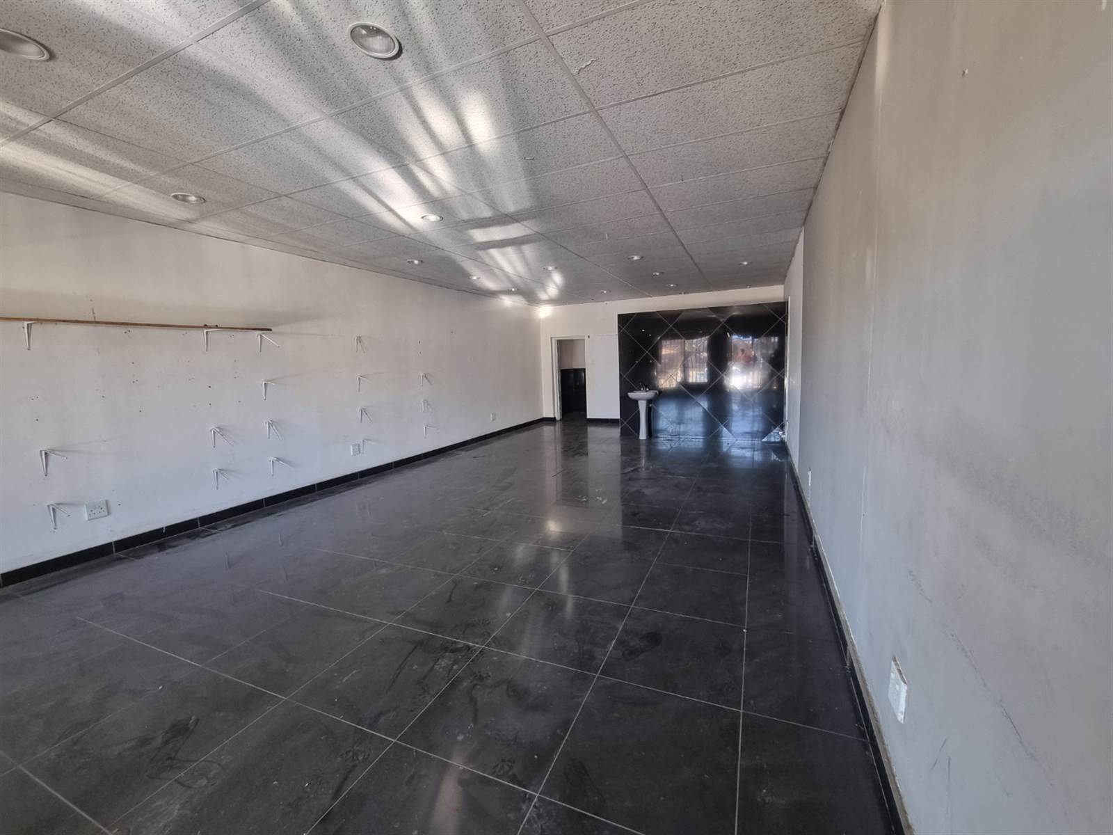 60  m² Commercial space in Harrismith photo number 2