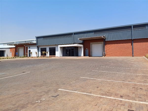 1 730  m² Industrial space