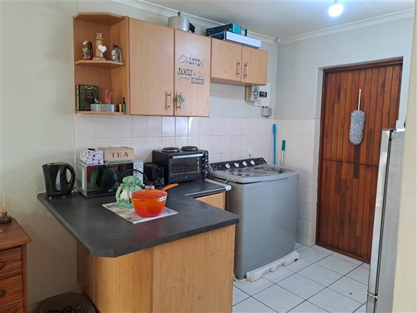 2 Bedroom House 2 Bedroom House