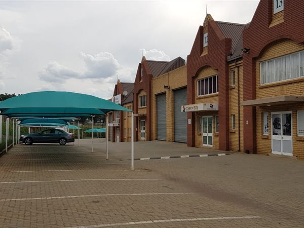 167  m² Industrial space in Sunnyrock