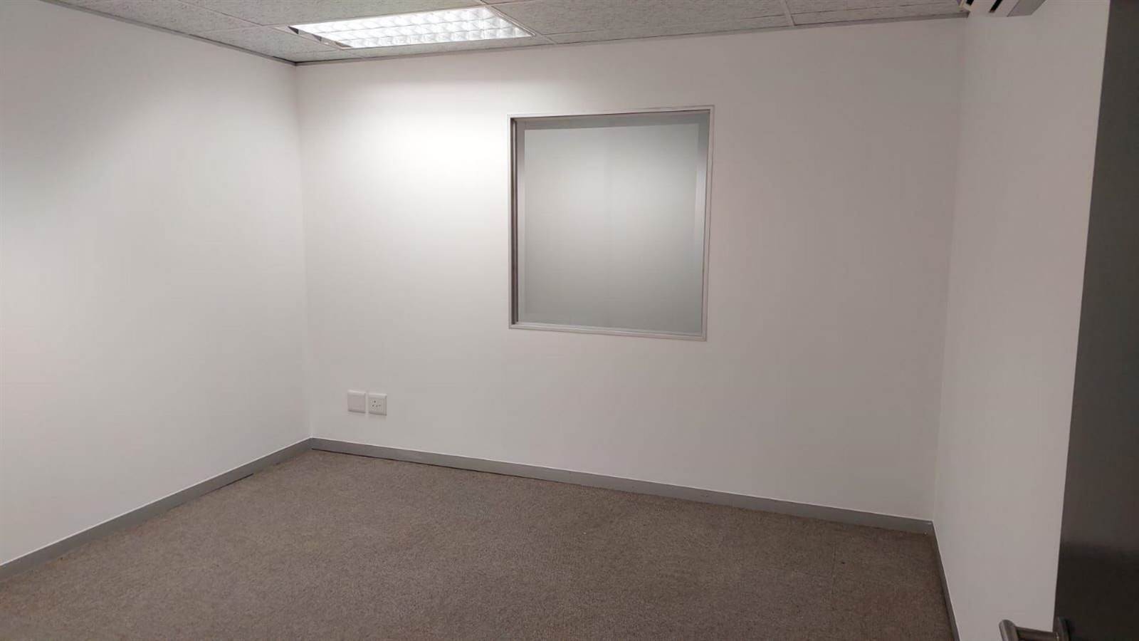 386  m² Commercial space in Hurlingham photo number 9