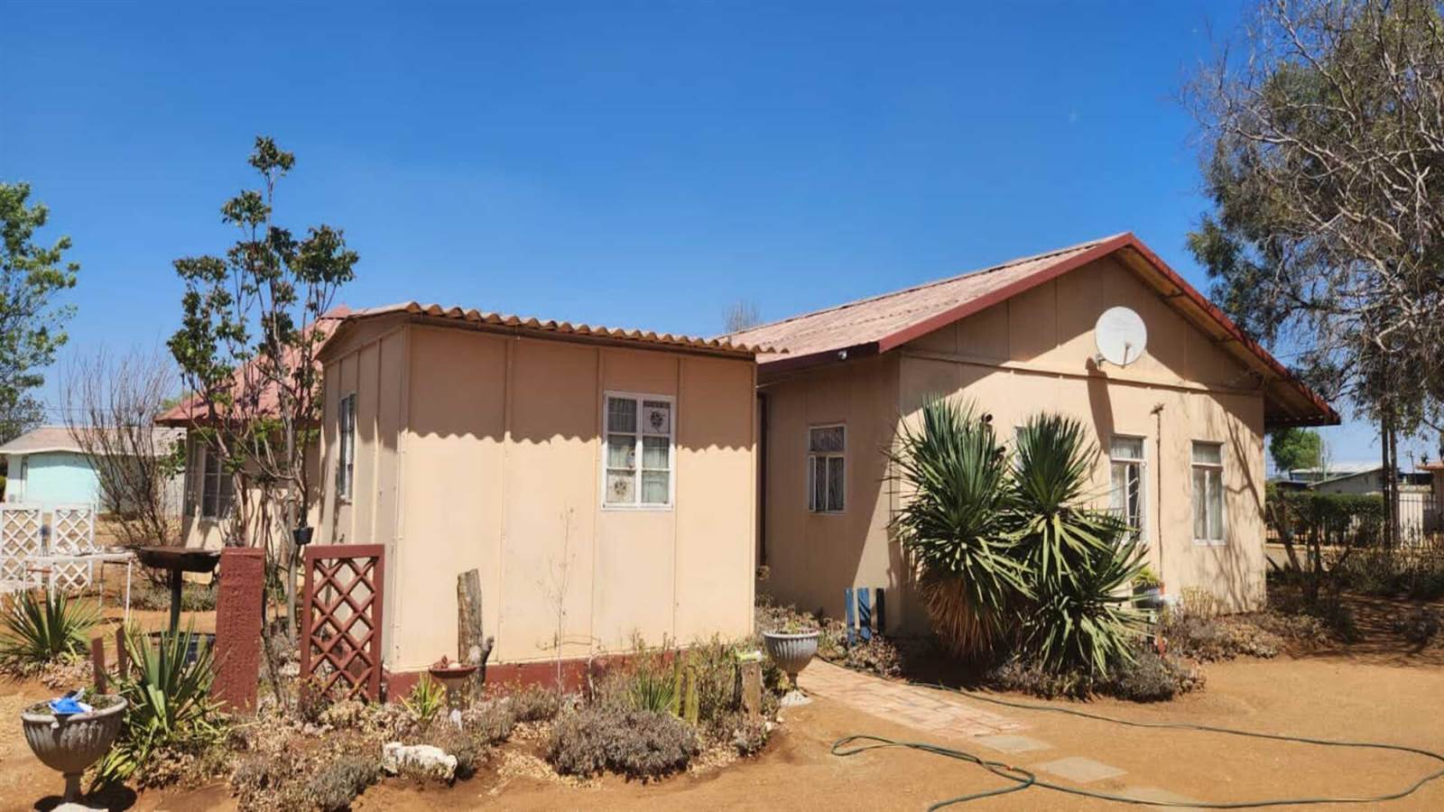 2 Bed House in Bultfontein photo number 16